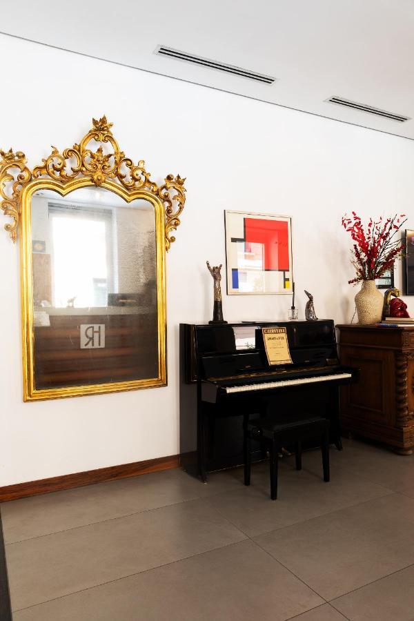 Rex Lifestyle Hotel Napoli Bagian luar foto