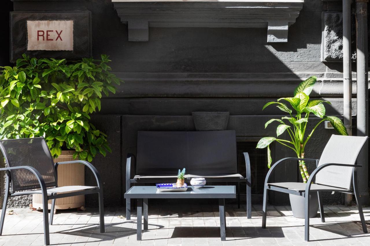 Rex Lifestyle Hotel Napoli Bagian luar foto