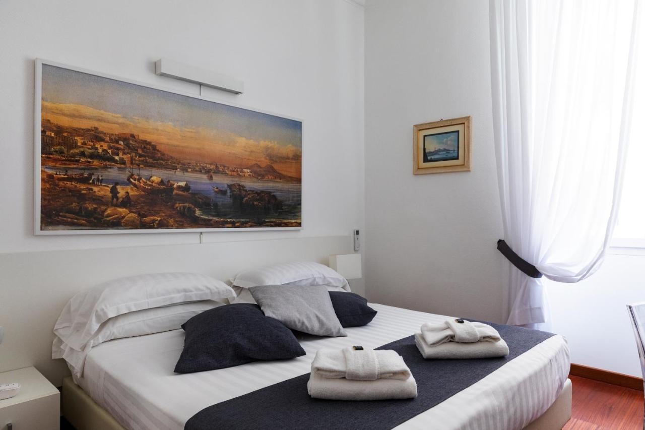 Rex Lifestyle Hotel Napoli Bagian luar foto