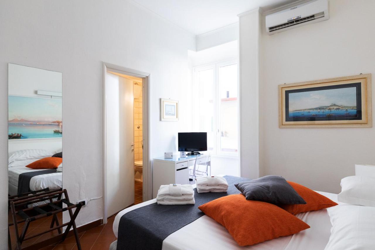 Rex Lifestyle Hotel Napoli Bagian luar foto