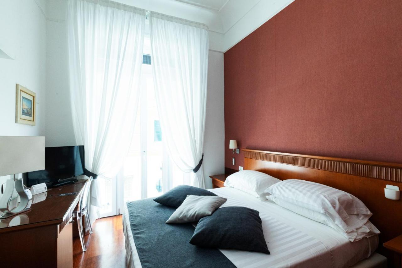 Rex Lifestyle Hotel Napoli Bagian luar foto