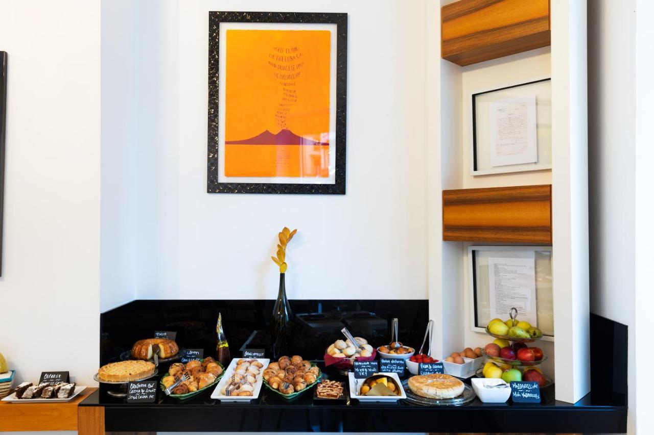 Rex Lifestyle Hotel Napoli Bagian luar foto