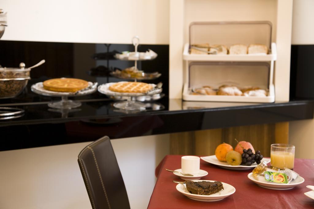 Rex Lifestyle Hotel Napoli Bagian luar foto