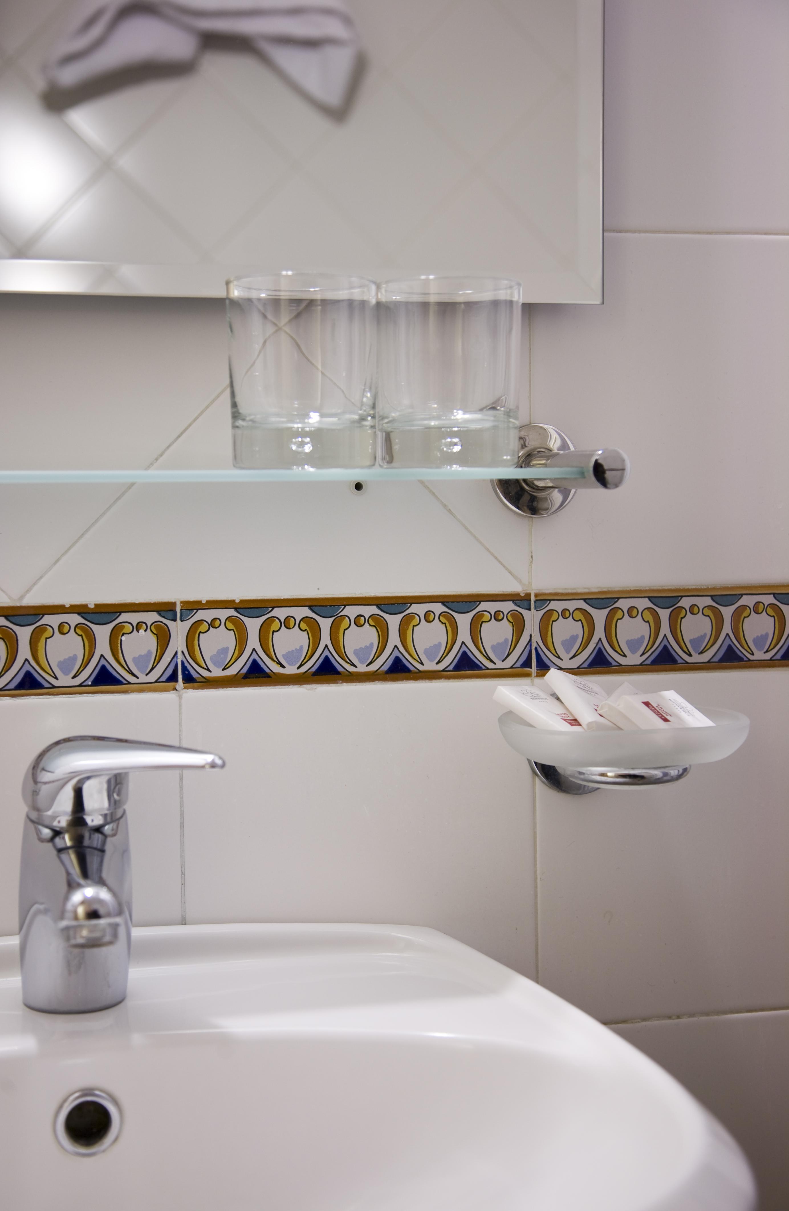 Rex Lifestyle Hotel Napoli Bagian luar foto
